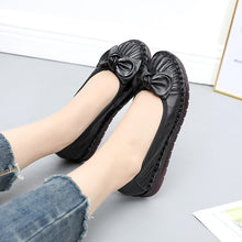 Load image into Gallery viewer, Genuine Leather Handmade Comfortable Flat Women Loafers Shoes