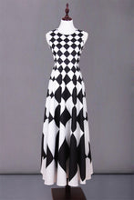 Load image into Gallery viewer, S-4XL High Quality 2018 Spring Summer European And American Fashion Simple Black And White Plaid Super Hem Sleeveless Maxi Dress