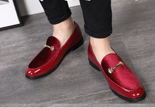 Load image into Gallery viewer, M-anxiu 2020 Fashion Pointed Toe Dress Shoes Men Loafers Patent Leather Oxford Shoes for Men Formal Mariage Wedding Shoes