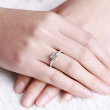 Load image into Gallery viewer, ZOCAI Princess Cut Real 1.0 Ct Main Diamond with 0.20 Ct Side Diamond 18K White Gold Engagement Diamond Ring W03754