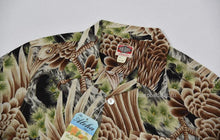 Load image into Gallery viewer, BOB DONG Big Falcon Hawaiian Shirts Retro Cotton-Flax Loop Collar Short Sleeve
