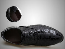 Load image into Gallery viewer, OZERSK Classic Dress Shoes Men Increase Leather Formal Shoes Men Oxford Shoes For Men Sapato Social Masculino Zapatos Size 38~44