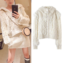 Load image into Gallery viewer, Solid color hooded top with short thickened cardigan