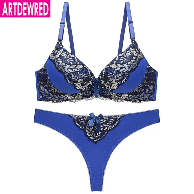 New 2020 Sexy Thongs Women Embroidery Bra Set Push Up Silver Lace Underwear Set Intimate Plus Size Bra Panty Set Bra Brief Set