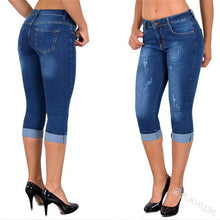 Load image into Gallery viewer, Women Black Slim-fit Solid Stretch Bottom Skinny Jeans