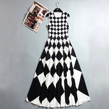 Load image into Gallery viewer, S-4XL High Quality 2018 Spring Summer European And American Fashion Simple Black And White Plaid Super Hem Sleeveless Maxi Dress