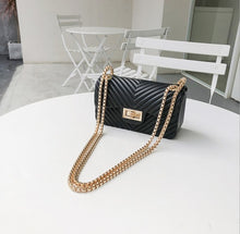 Load image into Gallery viewer, new Famous Brand Leather Messenger Bags Luxury Shoulder Bag Quilted Designer Handbags Women Bag Vintage Female Chain Jelly pack