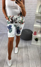 Load image into Gallery viewer, Womens Fine Floral Print Elastic Waist Knee Length Sports Cycling Running Shorts