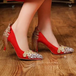 Wedding Shoes Red Color Chinese National Palace Tetro Style Rhinestone Tassel Gold Lace Flower Whole Sale Female Bride Pumps