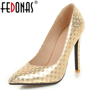 Women Pumps Embossing Pattern Wedding Casual 10.5cm Thin Heel Pointed Toe Shallow Shoes