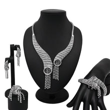 Load image into Gallery viewer, Nigerian Bridal Jewelry Set Flower Pendant Necklace Set Dubai silver Jewelry Sets