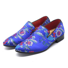 Load image into Gallery viewer, Multicolour Italian Style Men Dress Shoes High Quality Exquisite Embroidery Designer Leather Shoes Man Pointed Toe Shoes