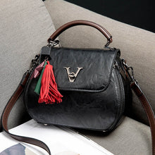 Load image into Gallery viewer, 2020 Genuine Leather Women Bags V letters Designer Handbags Luxury Lady Shoulder Crossbody Bag Tassel Women Brand Messenger Bag