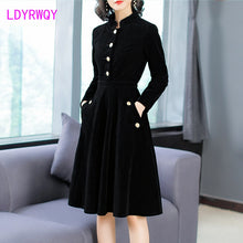 Load image into Gallery viewer, Women&#39;s European and American Hepburn style black thin retro collar velvet dress