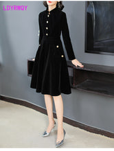 Load image into Gallery viewer, Women&#39;s European and American Hepburn style black thin retro collar velvet dress