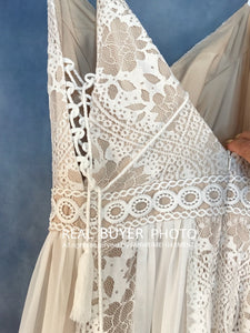 Sexy lace beach bohemian spaghetti straps bridal plus size wedding gown dress REAL PHOTO FACTORY PRICE